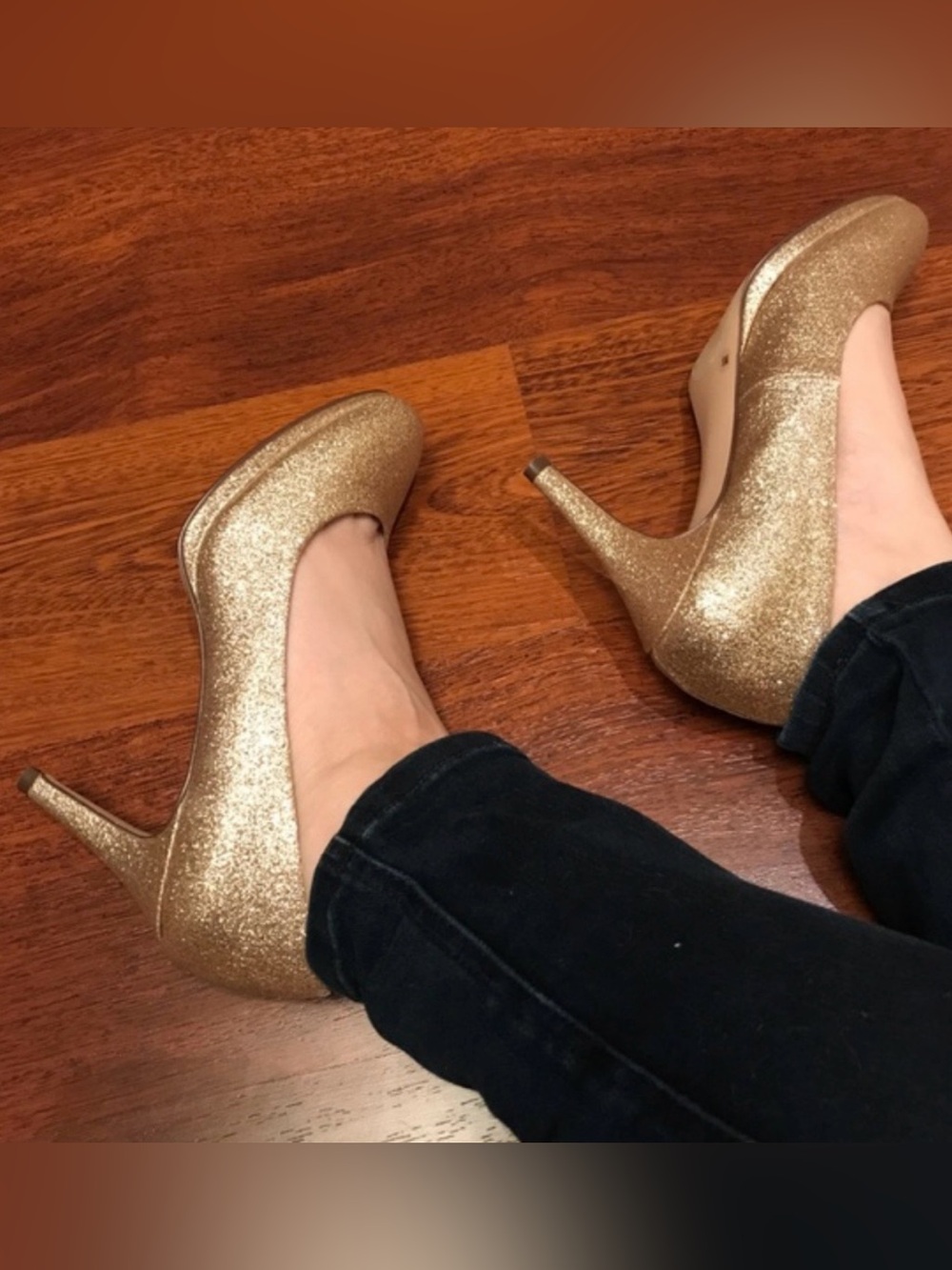 Style & Co. Women’s 7 Sparkly Gold Glitter Platform Round-Toe Heels Pumps in EUC
